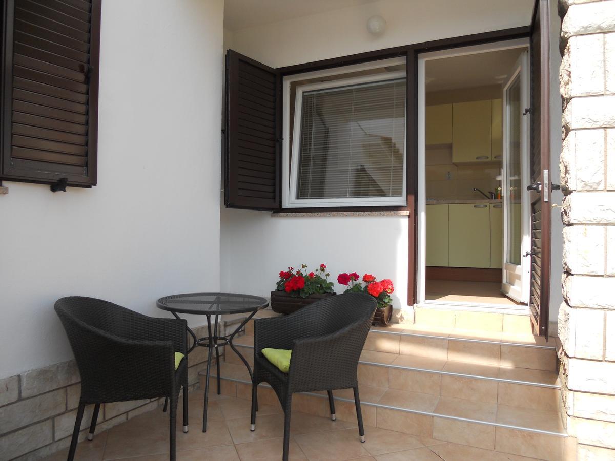 Apartments Mihalic I Baška Eksteriør billede